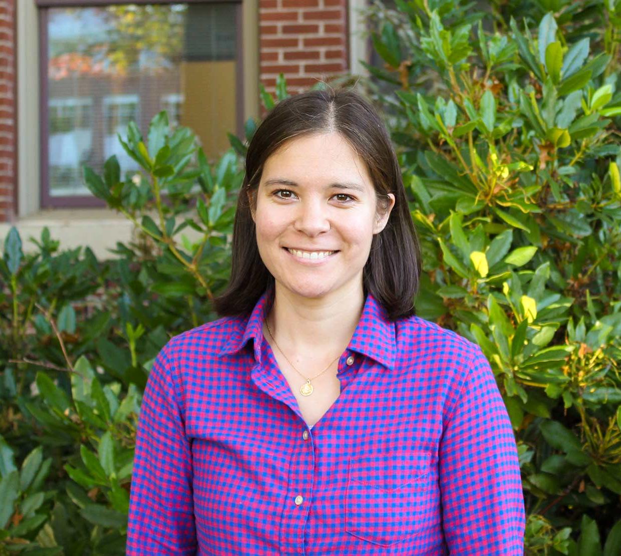 Elise Lockwood in front Kidder Hall