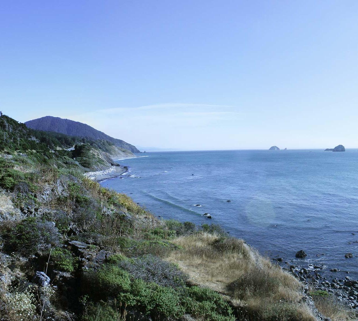 Mountain range along Oregon Coast
