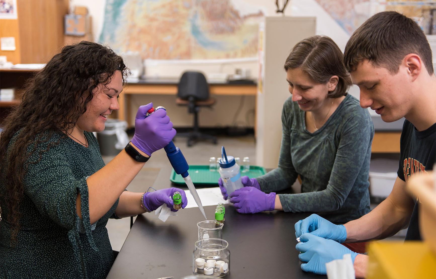 Students working with Rebecca Terry in her lab