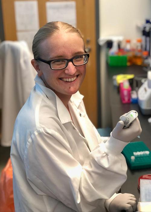Hannah Rowe working in the lab.