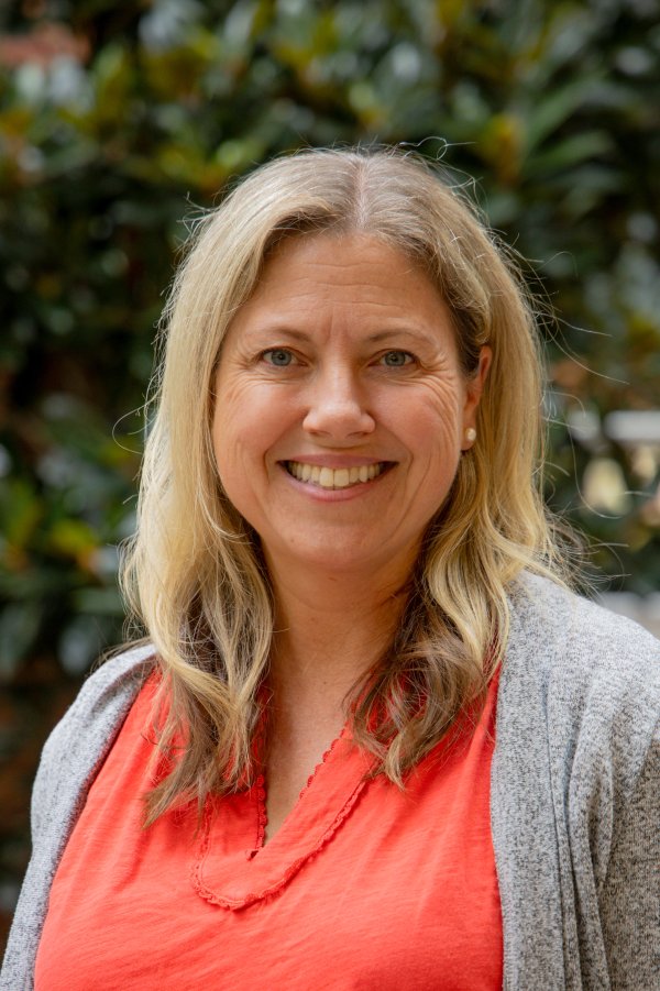 head shot of Molly Burke