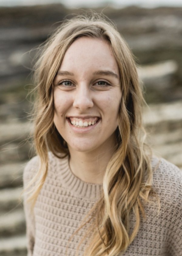 Headshot of Kaylee Vosbigian.