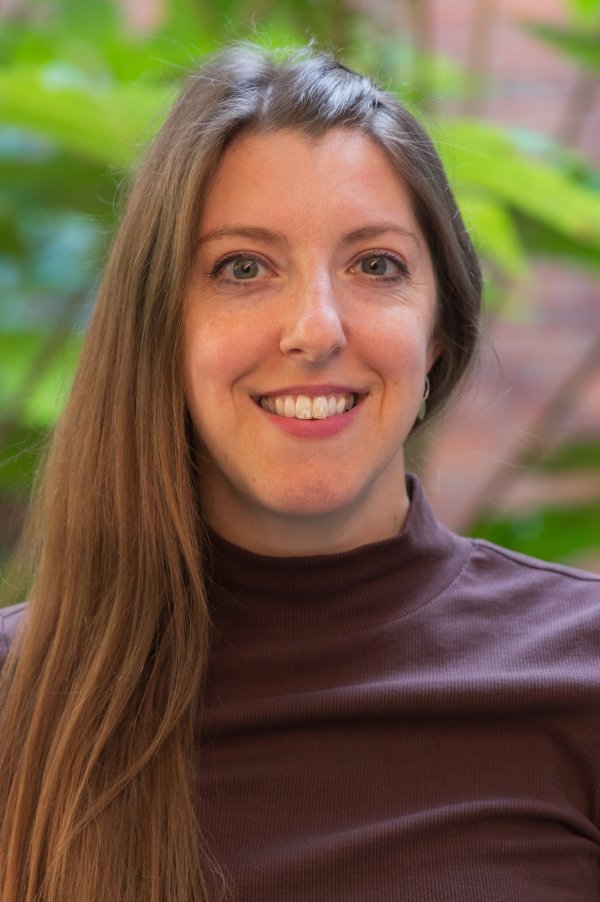 head shot of Rachel Handy