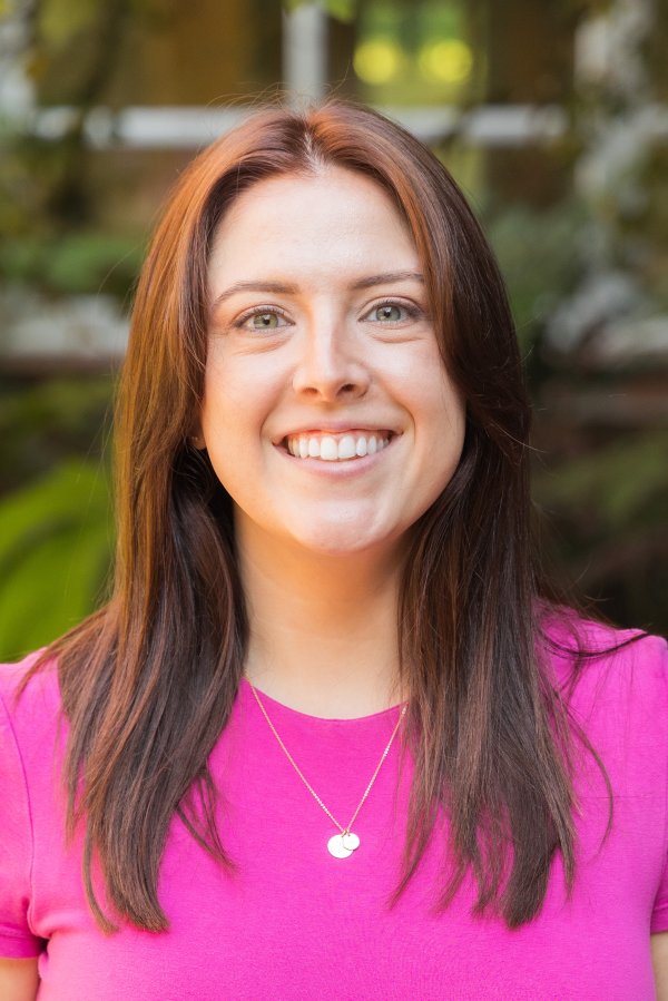 head shot of Rachel Palmer