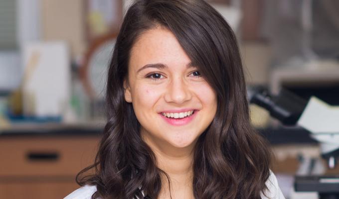 Arianna Kahler-Quesada in lab