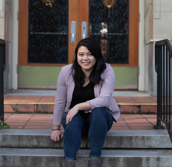 Sydney Phu in front of Kidder Hall