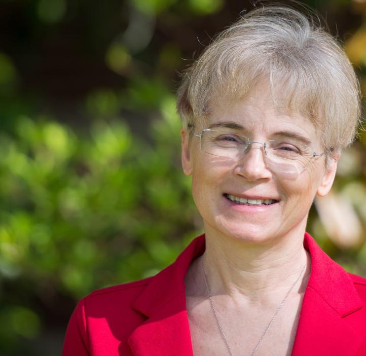 Malgo Peszynska headshot.