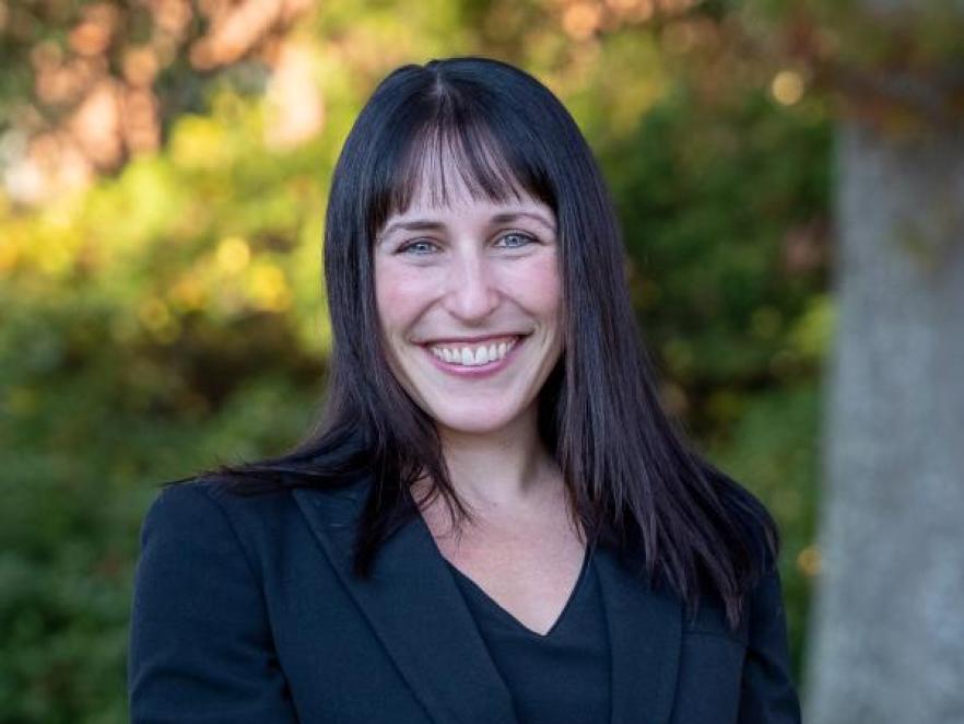 Headshot of Jessica Siegel smiling on campus